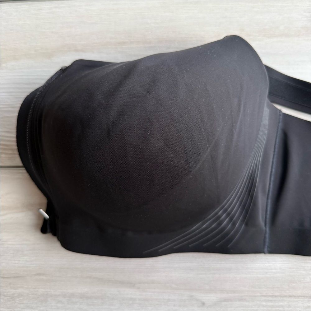 Victoria’s Secret VSX Knockout™ Front-Close Sports Bra Black 38DDD NWT - Picture 9 of 12